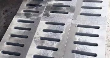 成都 芝麻灰石材沟盖板