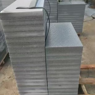 成都 芝麻灰火烧面300*600*50地铺石材