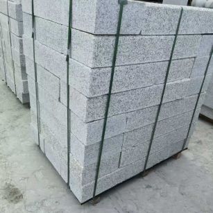 成都 芙蓉白火烧两面路沿石