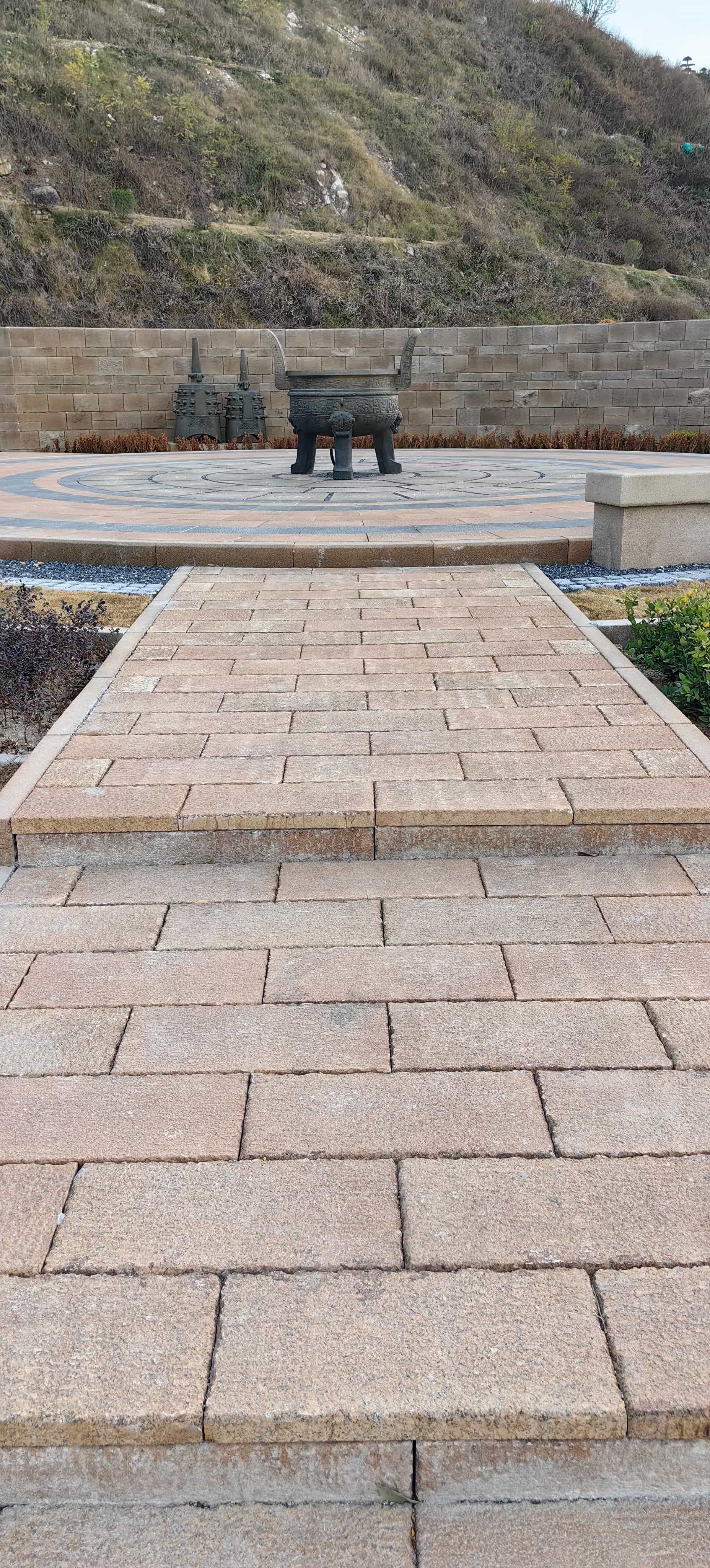 成都仿古石铺装效果