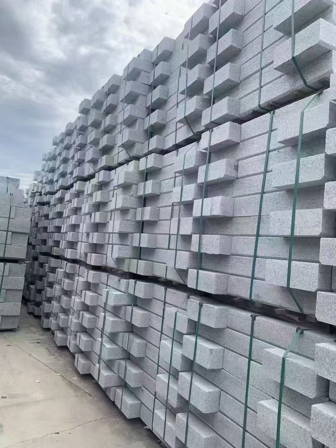 成都 芝麻灰侧石