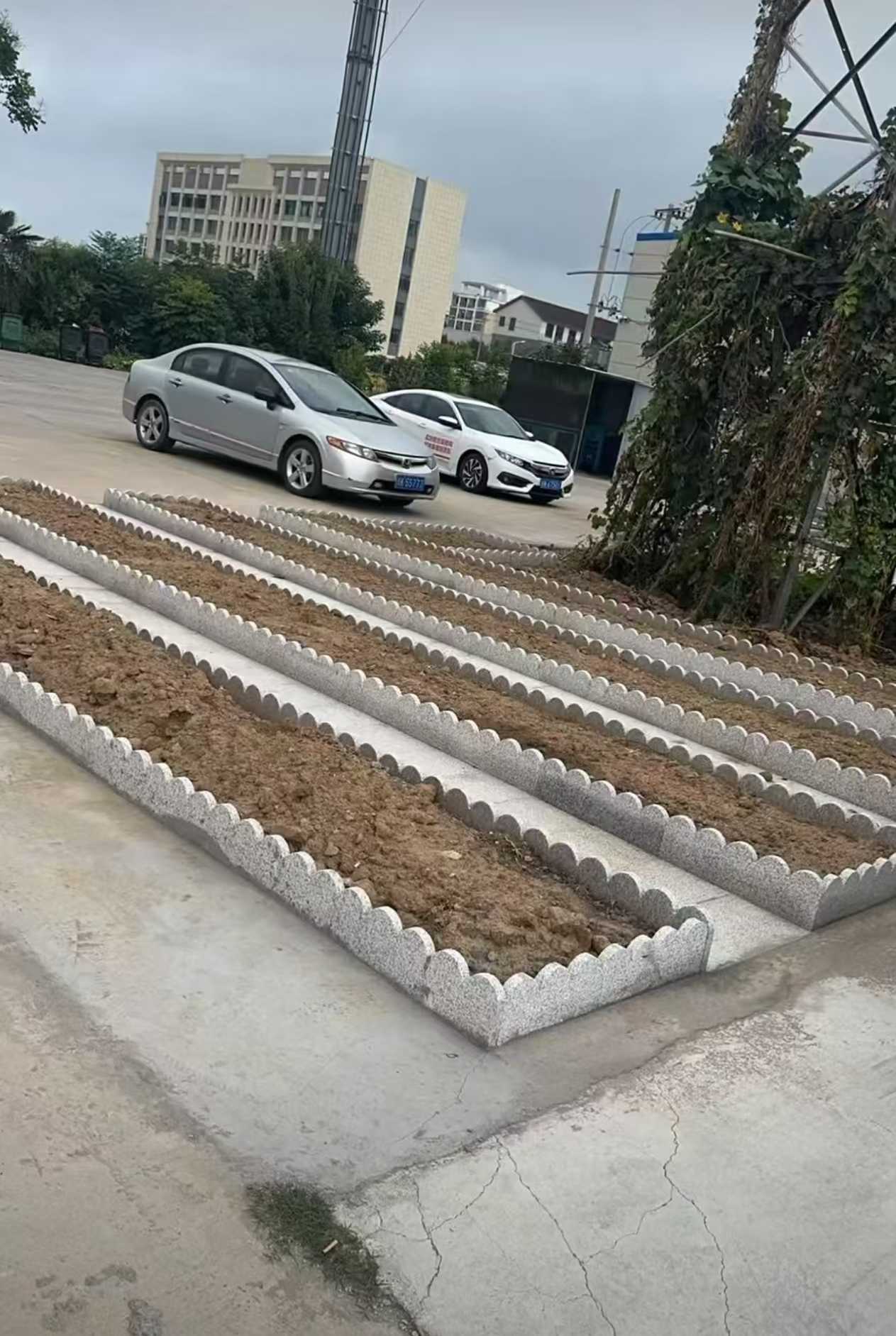 成都 花边石、花围石、花园石安装效果