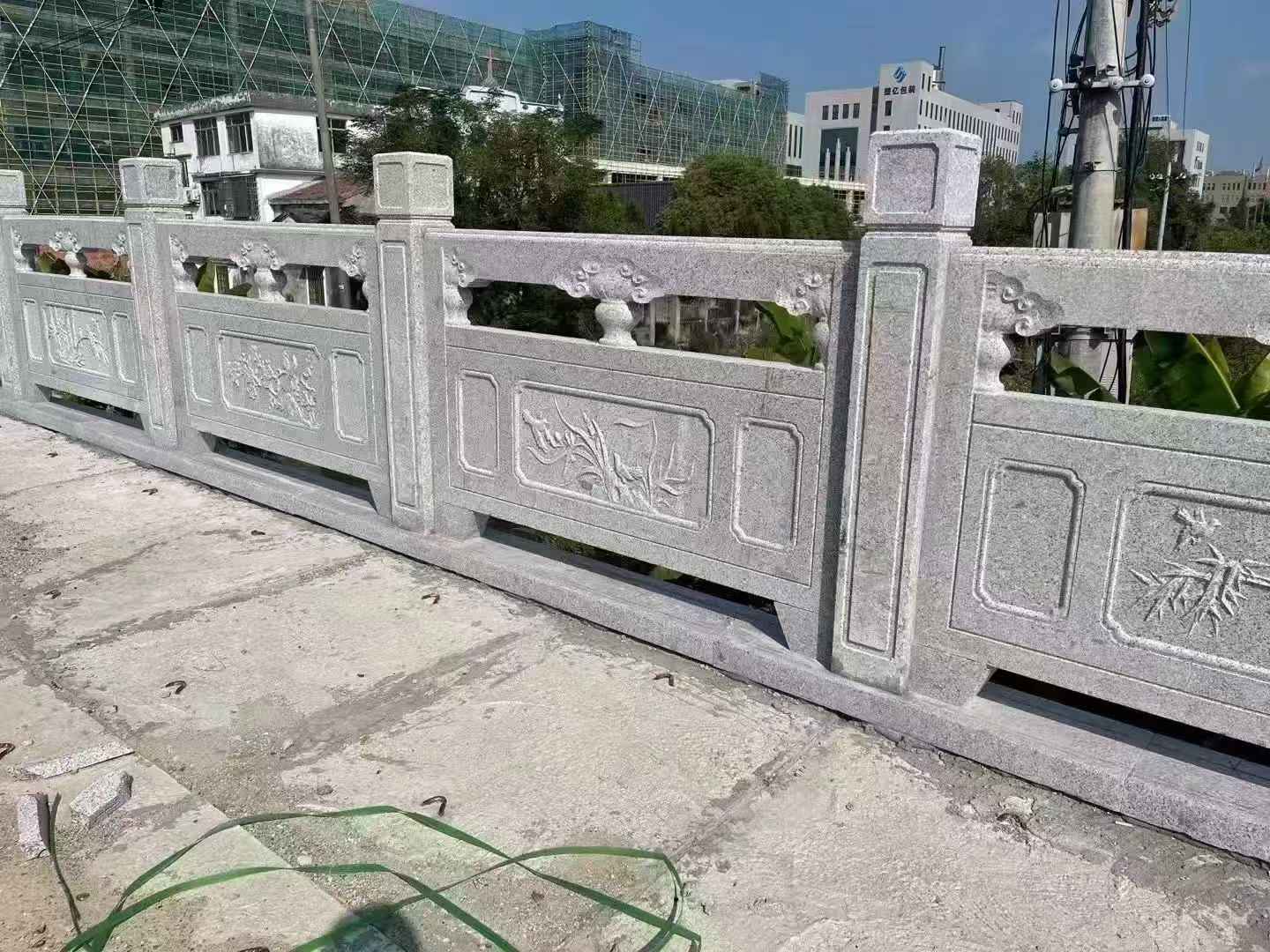 成都 芝麻白栏杆