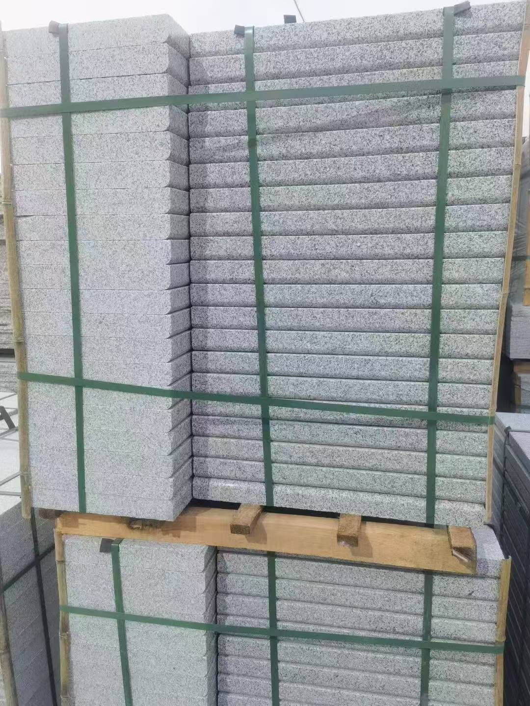 成都 5公分芝麻白，倒斜角，室外楼梯踏步