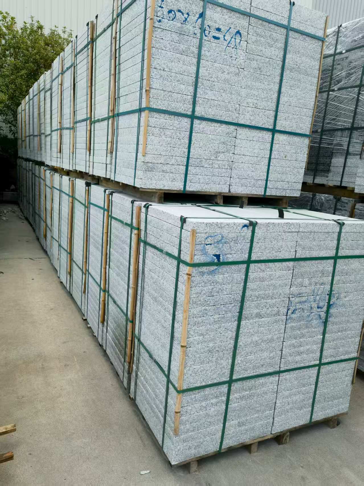 成都 大花芙蓉白火烧成品，市政园林广场地铺石